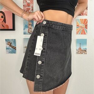 Urban Outfitters skort